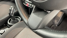 MINI Hatchback 1.5 Cooper Classic 3dr Auto [Comfort Pack] Petrol Hatchback